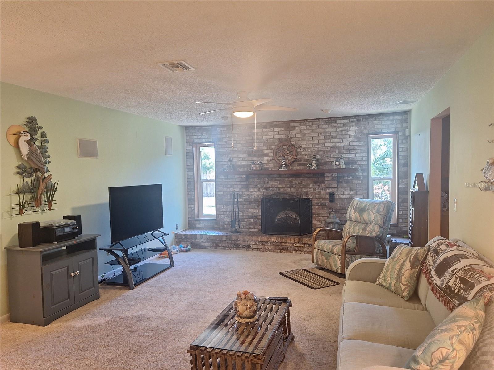 2707 PINE TREE DR, EDGEWATER, FL, 32141