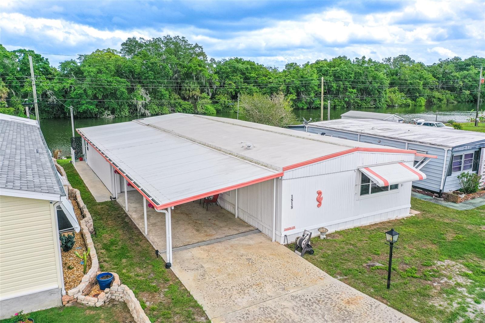 1818 BLUE LAKE DR, LAKELAND, FL, 33801