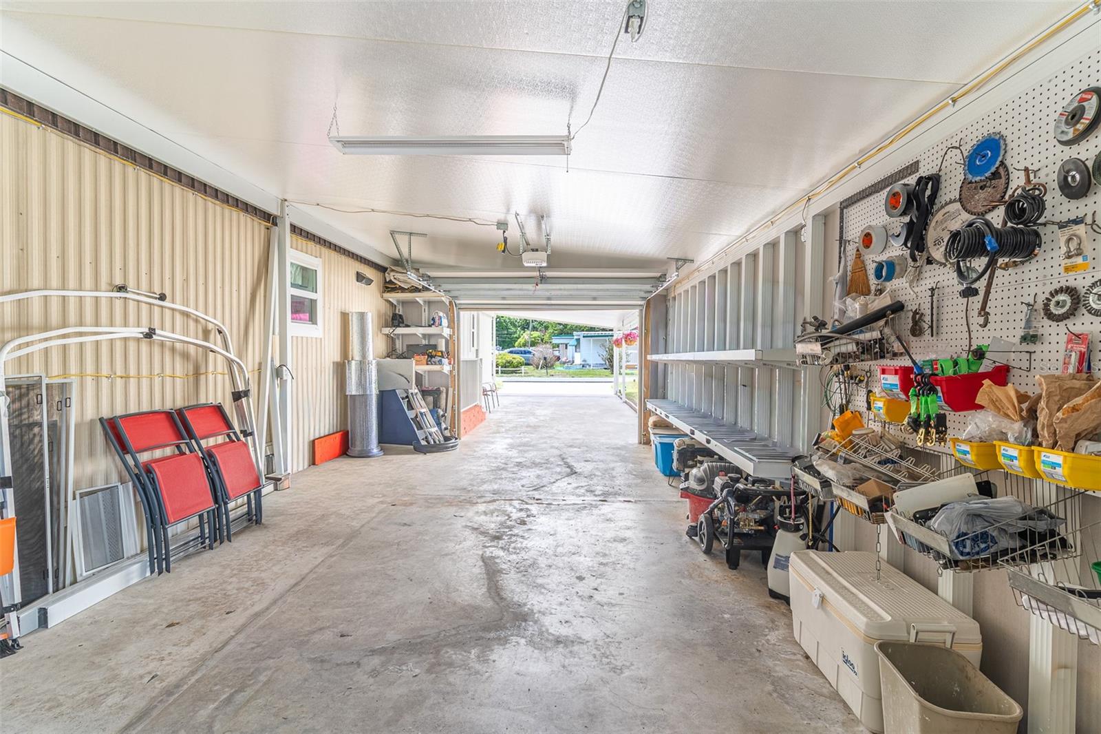 1818 BLUE LAKE DR, LAKELAND, FL, 33801