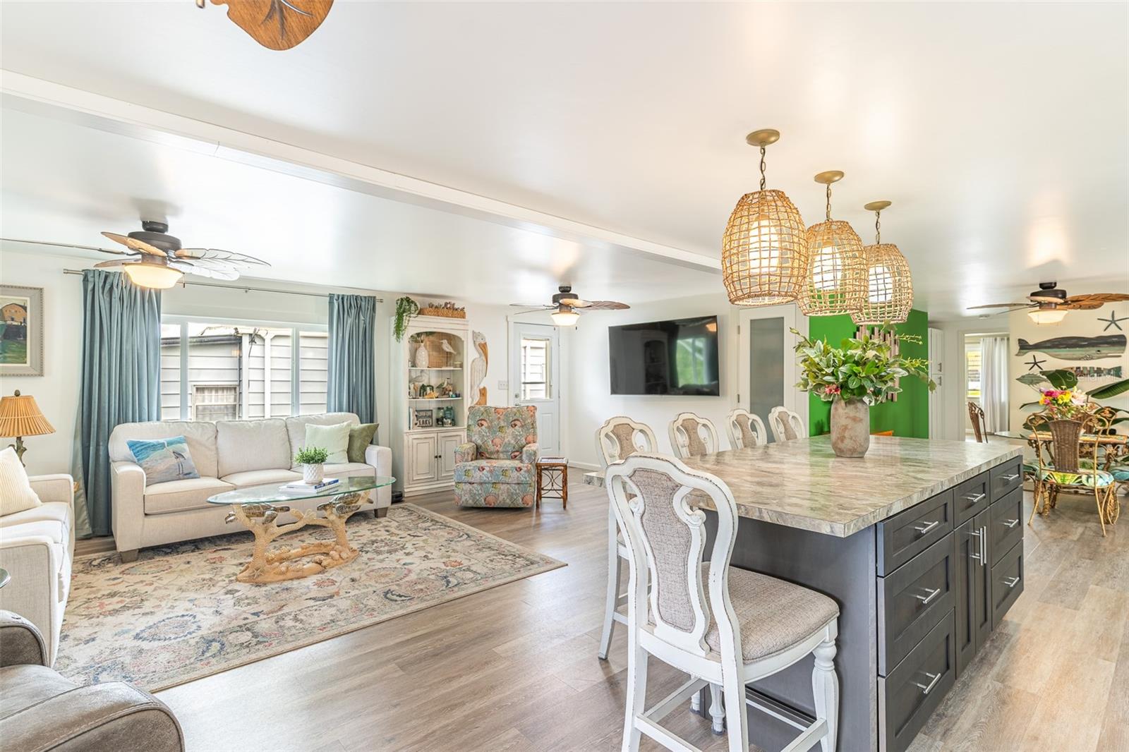 1818 BLUE LAKE DR, LAKELAND, FL, 33801