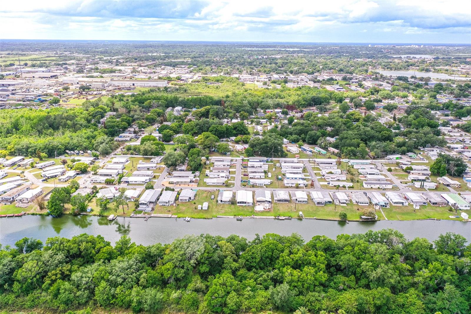 1818 BLUE LAKE DR, LAKELAND, FL, 33801