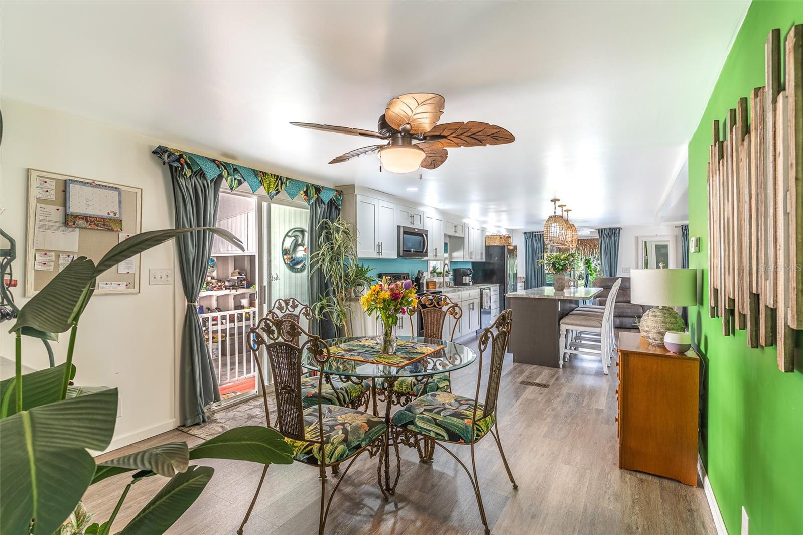 1818 BLUE LAKE DR, LAKELAND, FL, 33801