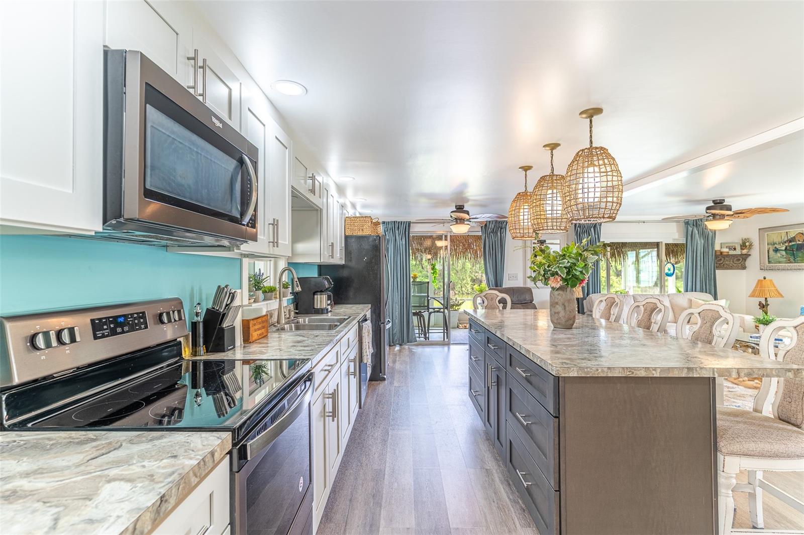 1818 BLUE LAKE DR, LAKELAND, FL, 33801