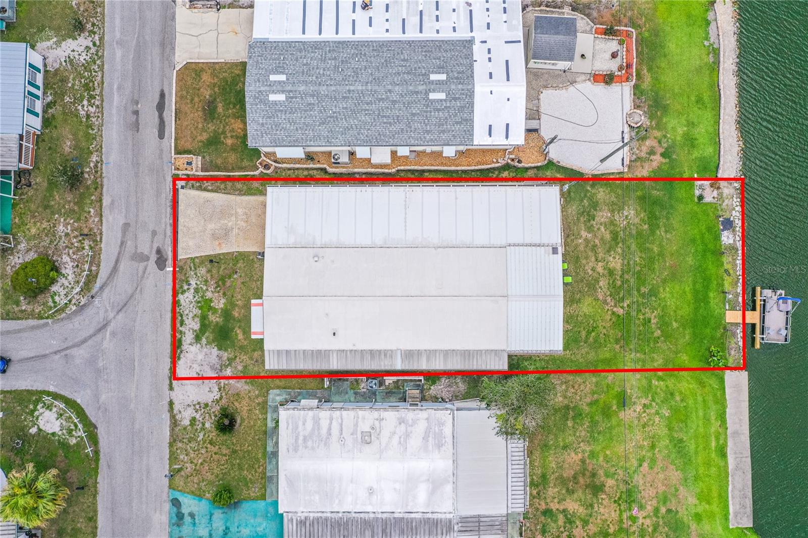 1818 BLUE LAKE DR, LAKELAND, FL, 33801