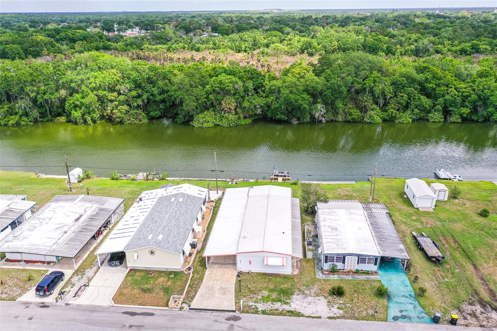 1818 BLUE LAKE DR, LAKELAND, FL, 33801