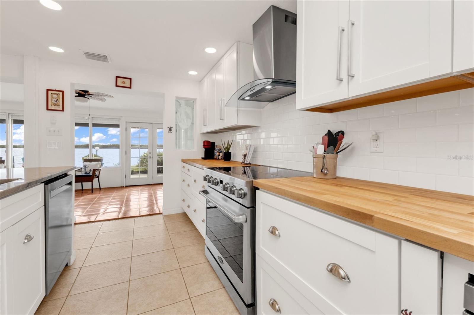 2308 HARBOUR DR, PUNTA GORDA, FL, 33983