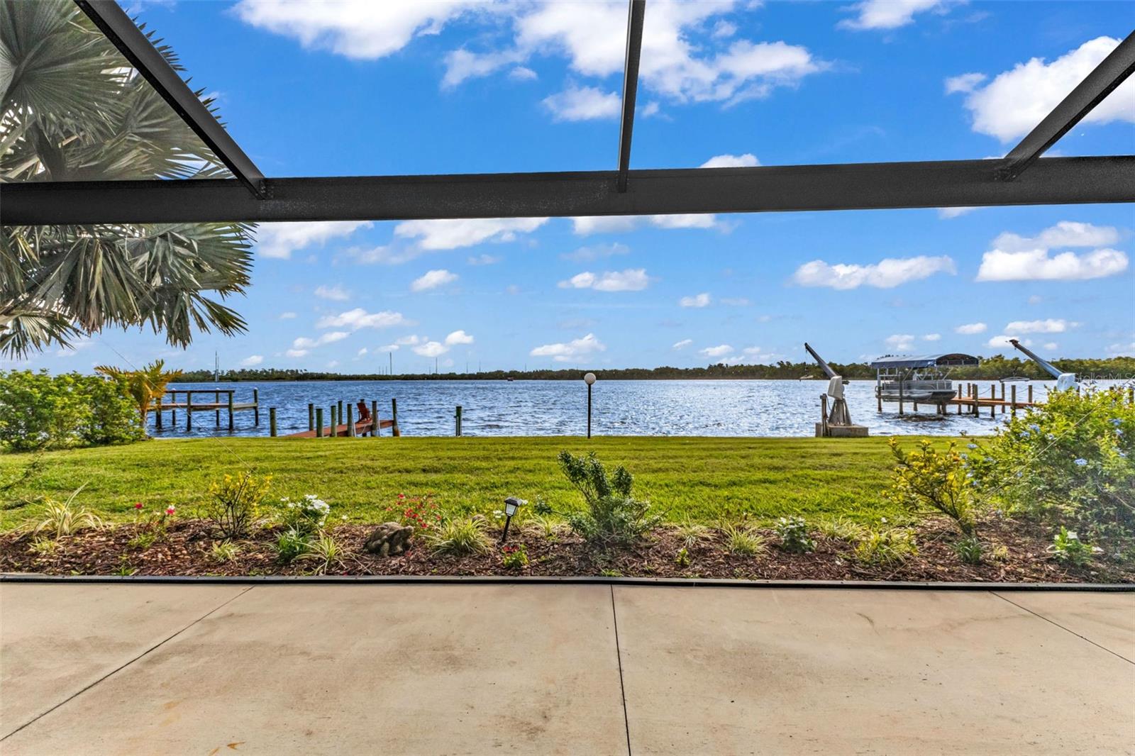 2308 HARBOUR DR, PUNTA GORDA, FL, 33983