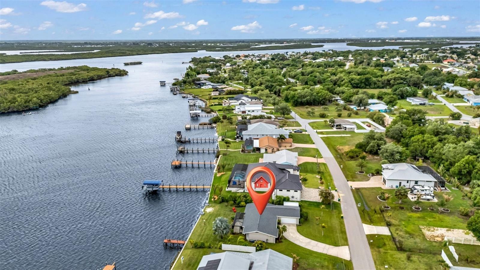 2308 HARBOUR DR, PUNTA GORDA, FL, 33983