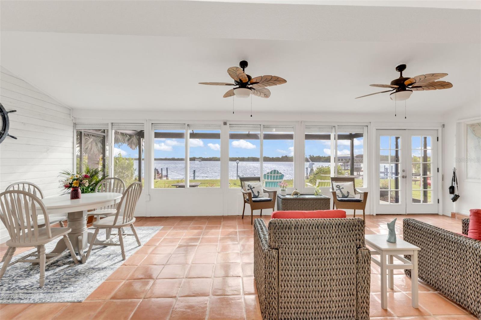 2308 HARBOUR DR, PUNTA GORDA, FL, 33983