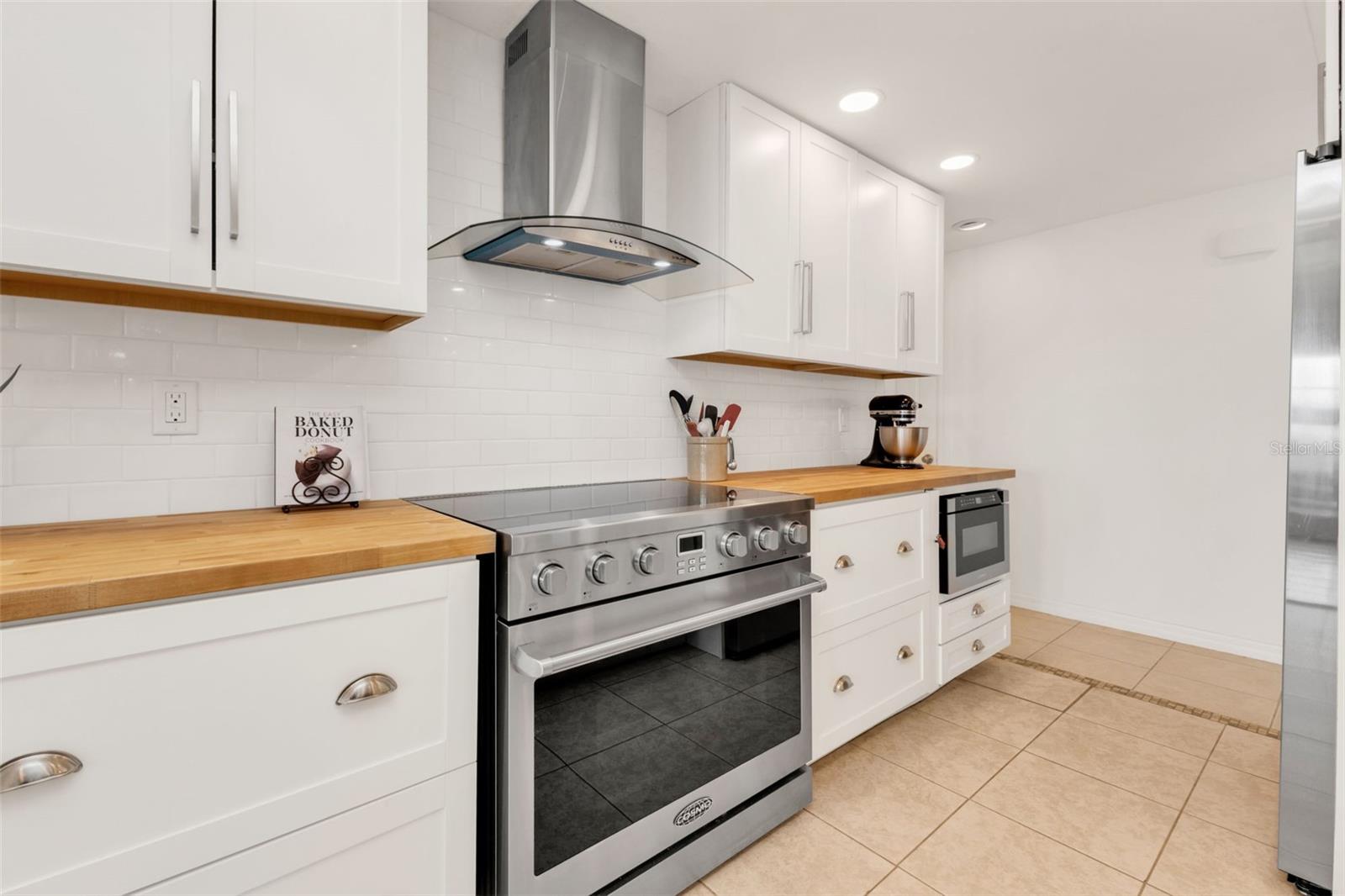 2308 HARBOUR DR, PUNTA GORDA, FL, 33983