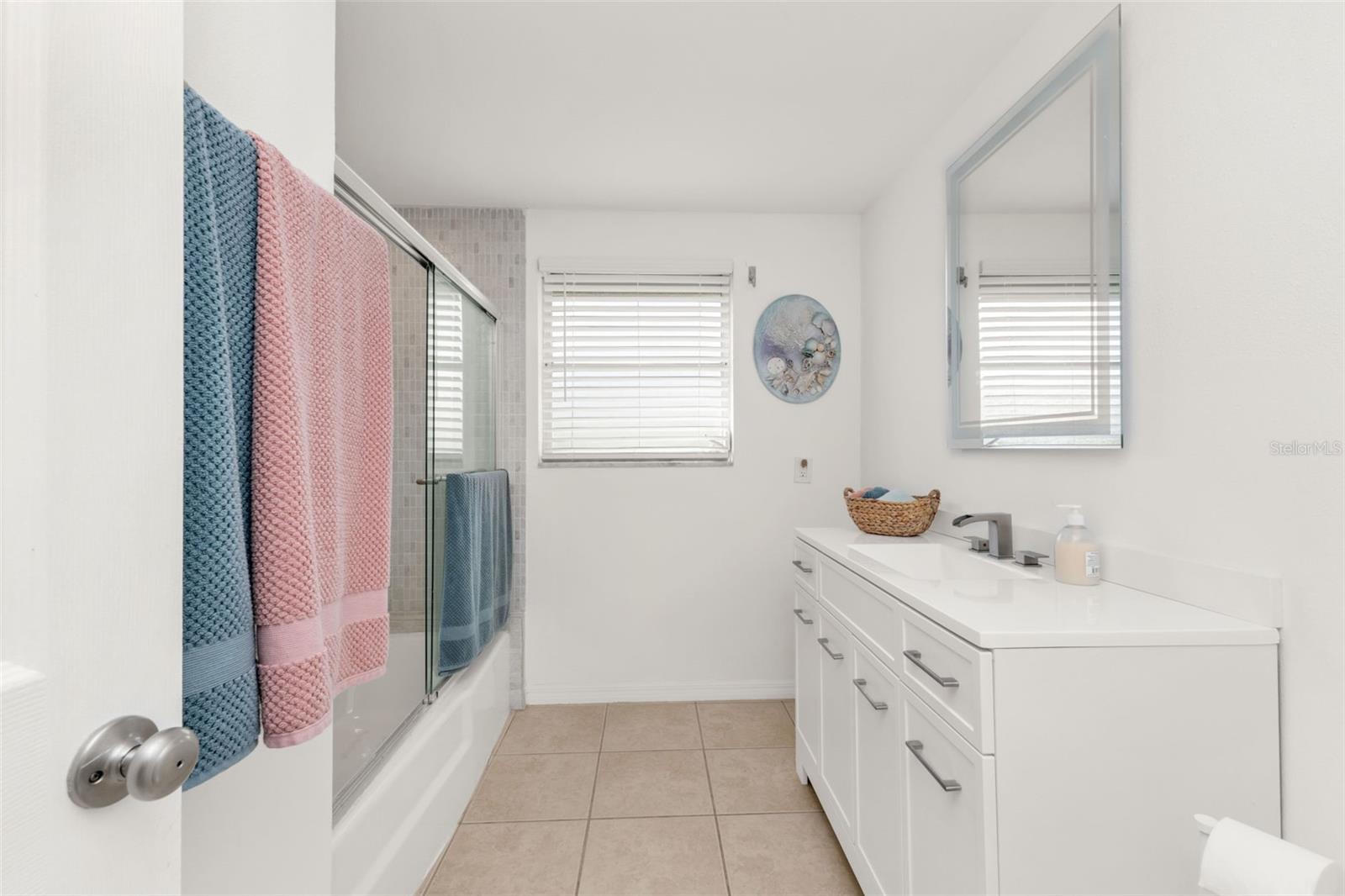 2308 HARBOUR DR, PUNTA GORDA, FL, 33983