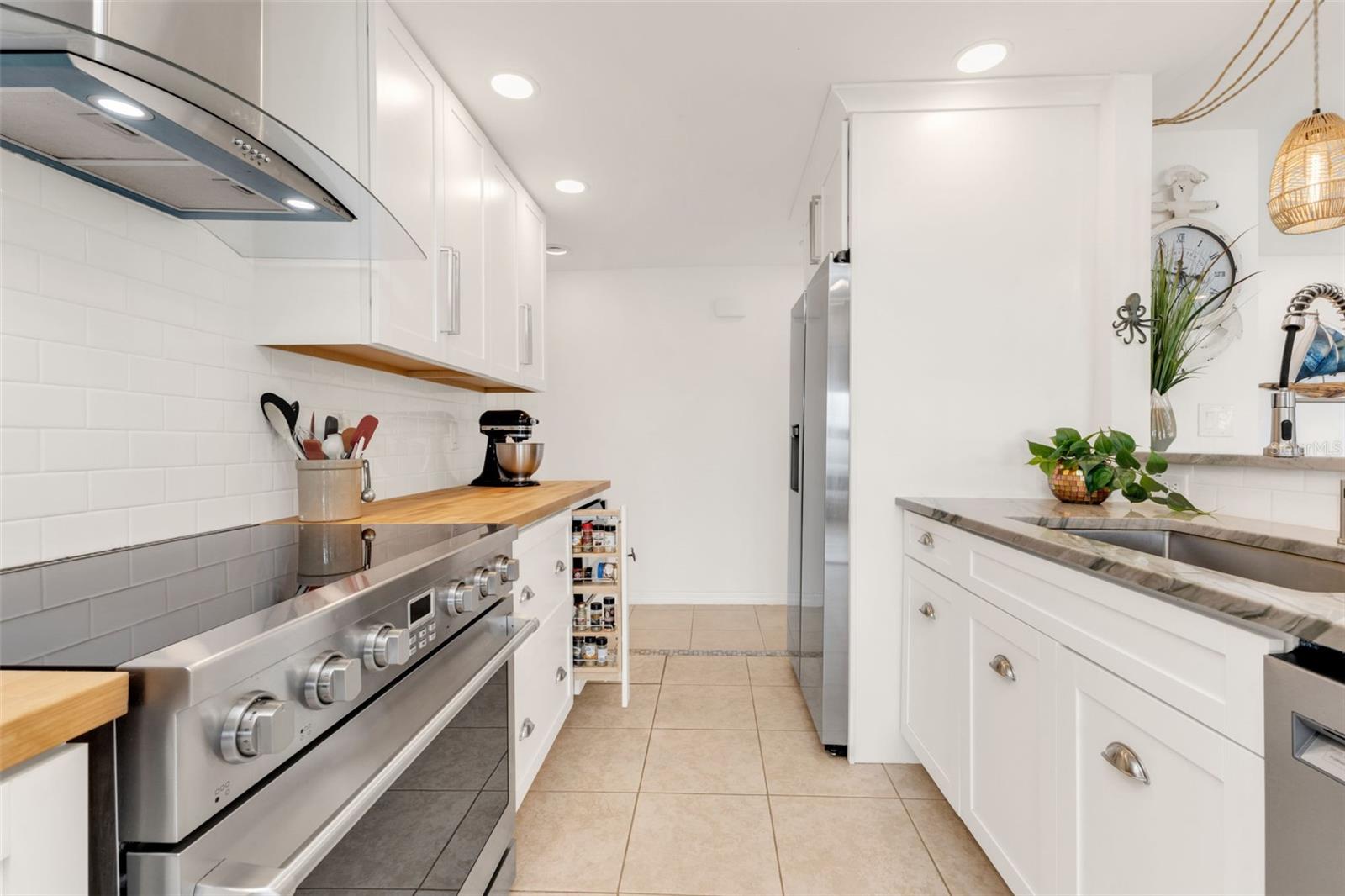 2308 HARBOUR DR, PUNTA GORDA, FL, 33983