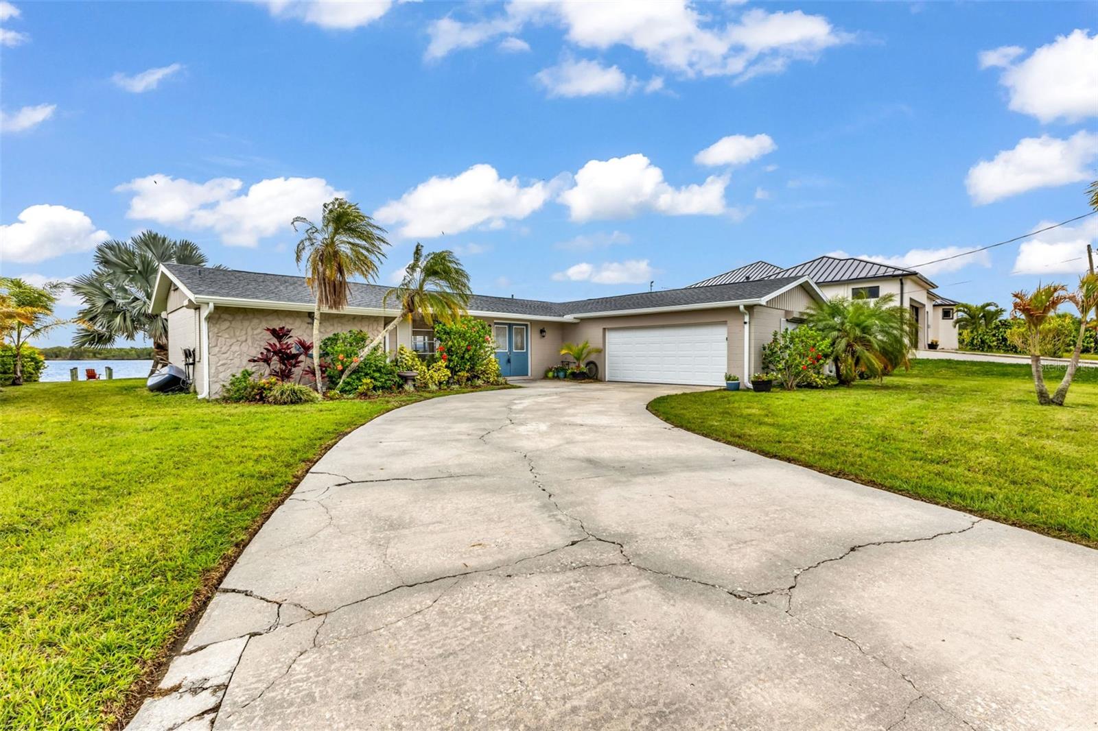 2308 HARBOUR DR, PUNTA GORDA, FL, 33983