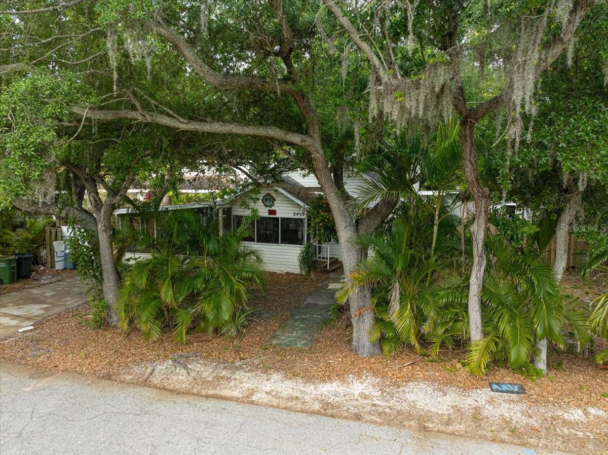 2403 HICKORY AVE, SARASOTA, FL, 34234