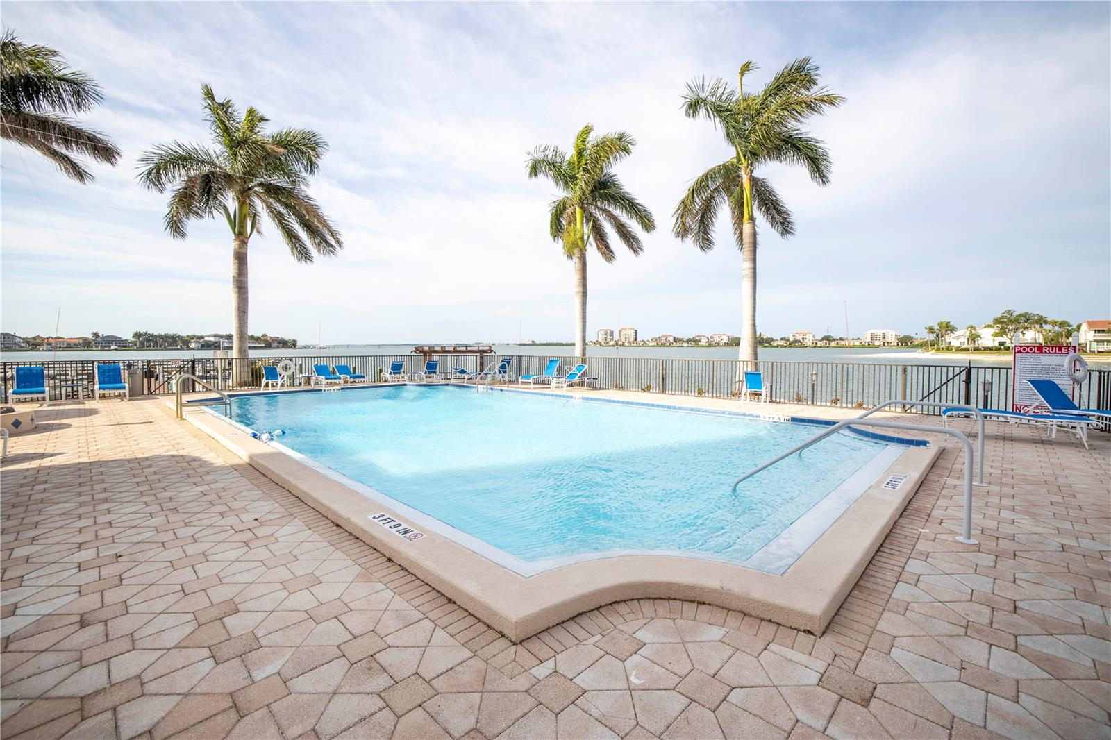 5220 BRITTANY DR S #1204, ST PETERSBURG, FL, 33715