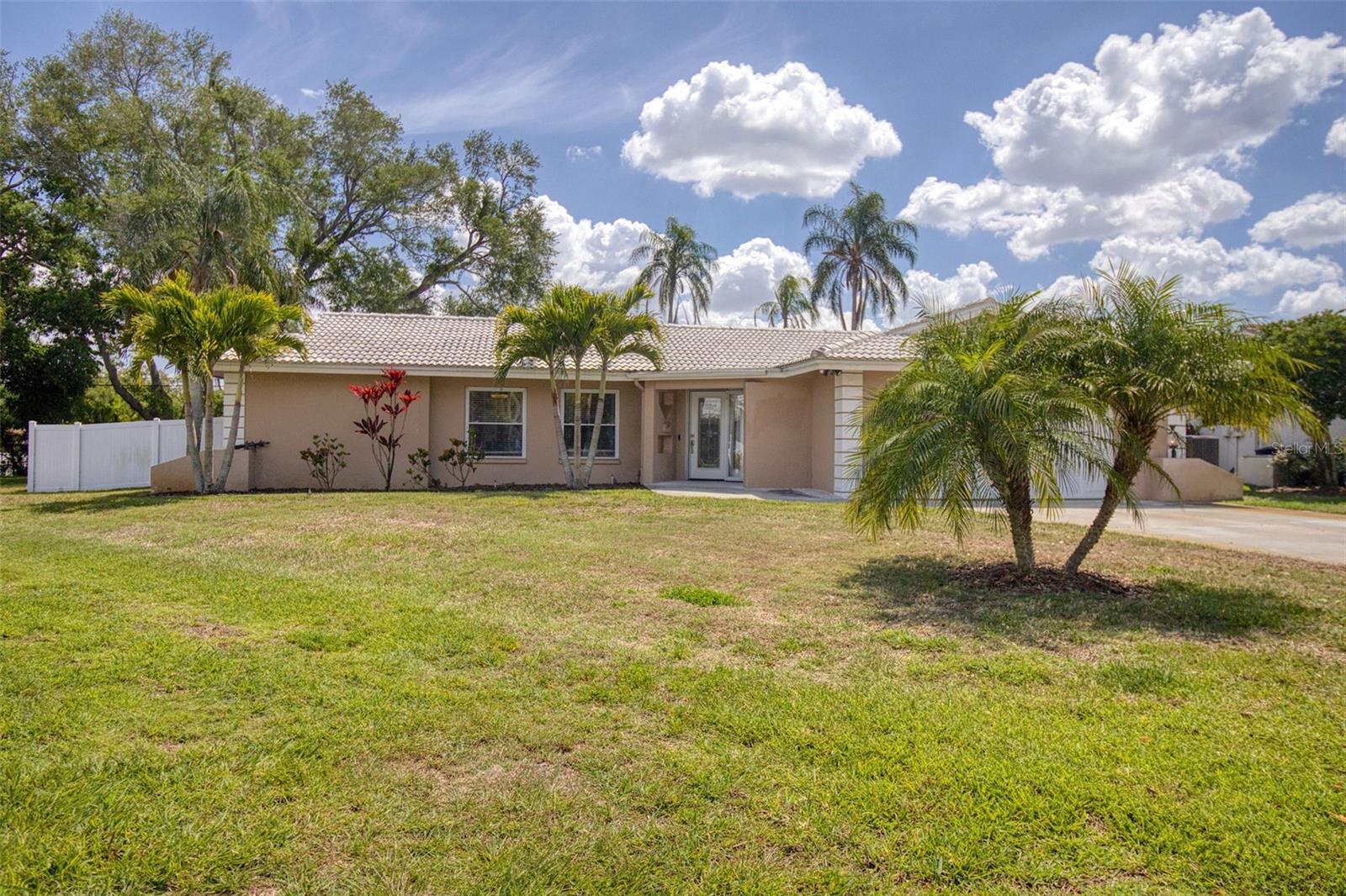 2315 MINNEOLA RD, CLEARWATER, FL, 33764