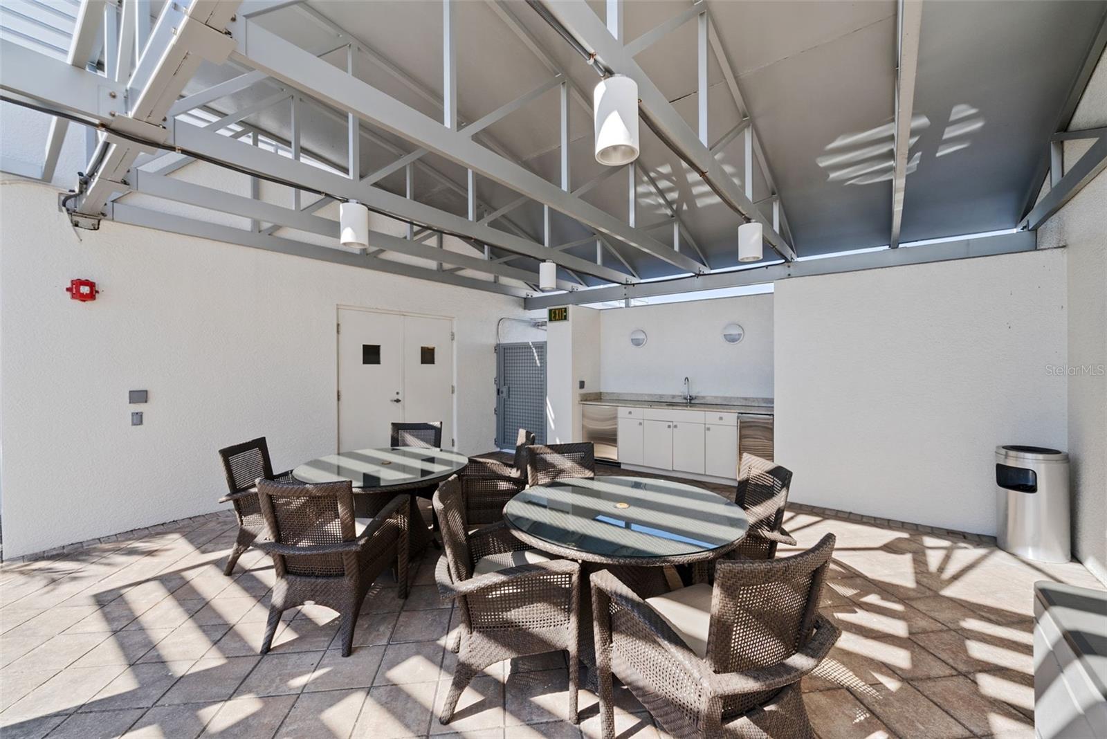 401 S PALM AVE #1102, SARASOTA, FL, 34236