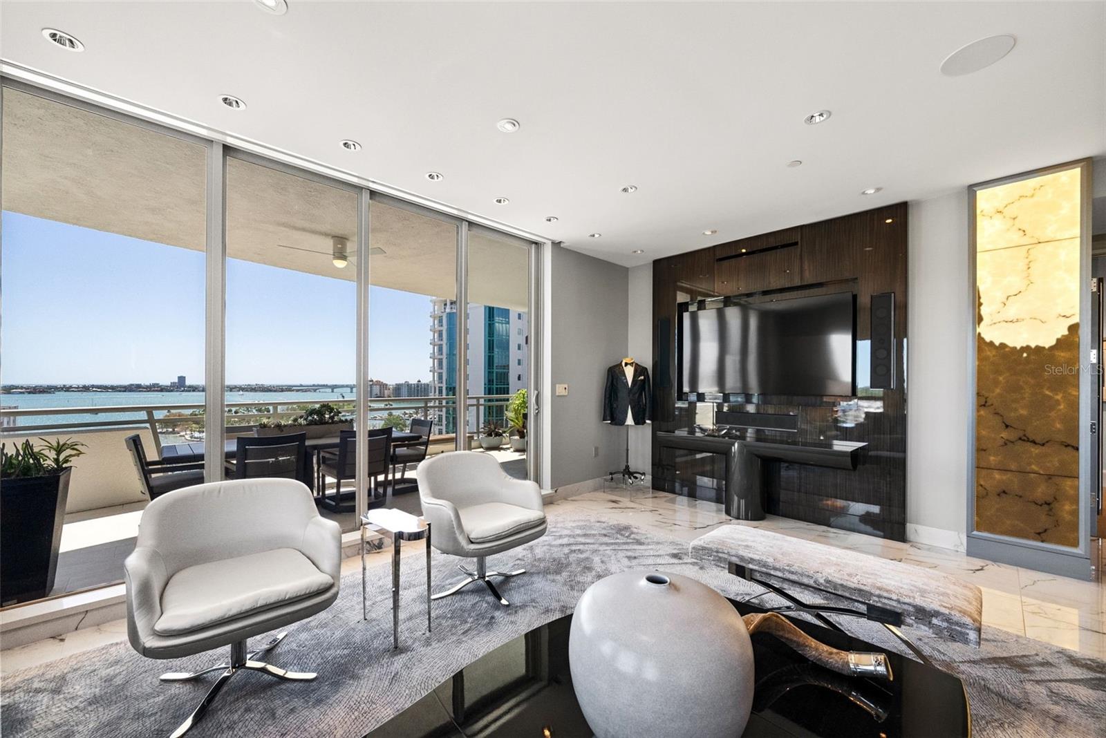401 S PALM AVE #1102, SARASOTA, FL, 34236