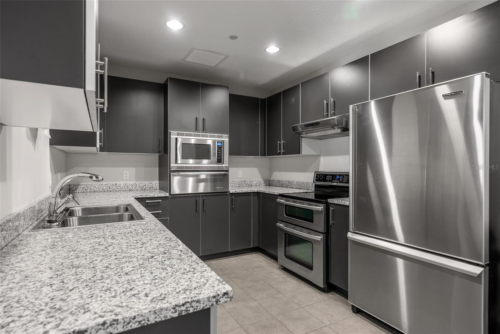 401 S PALM AVE #1102, SARASOTA, FL, 34236