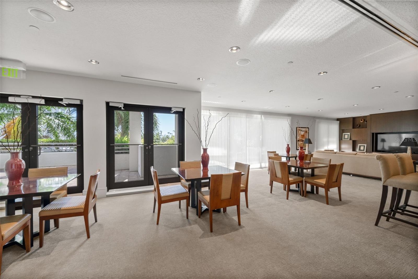 401 S PALM AVE #1102, SARASOTA, FL, 34236