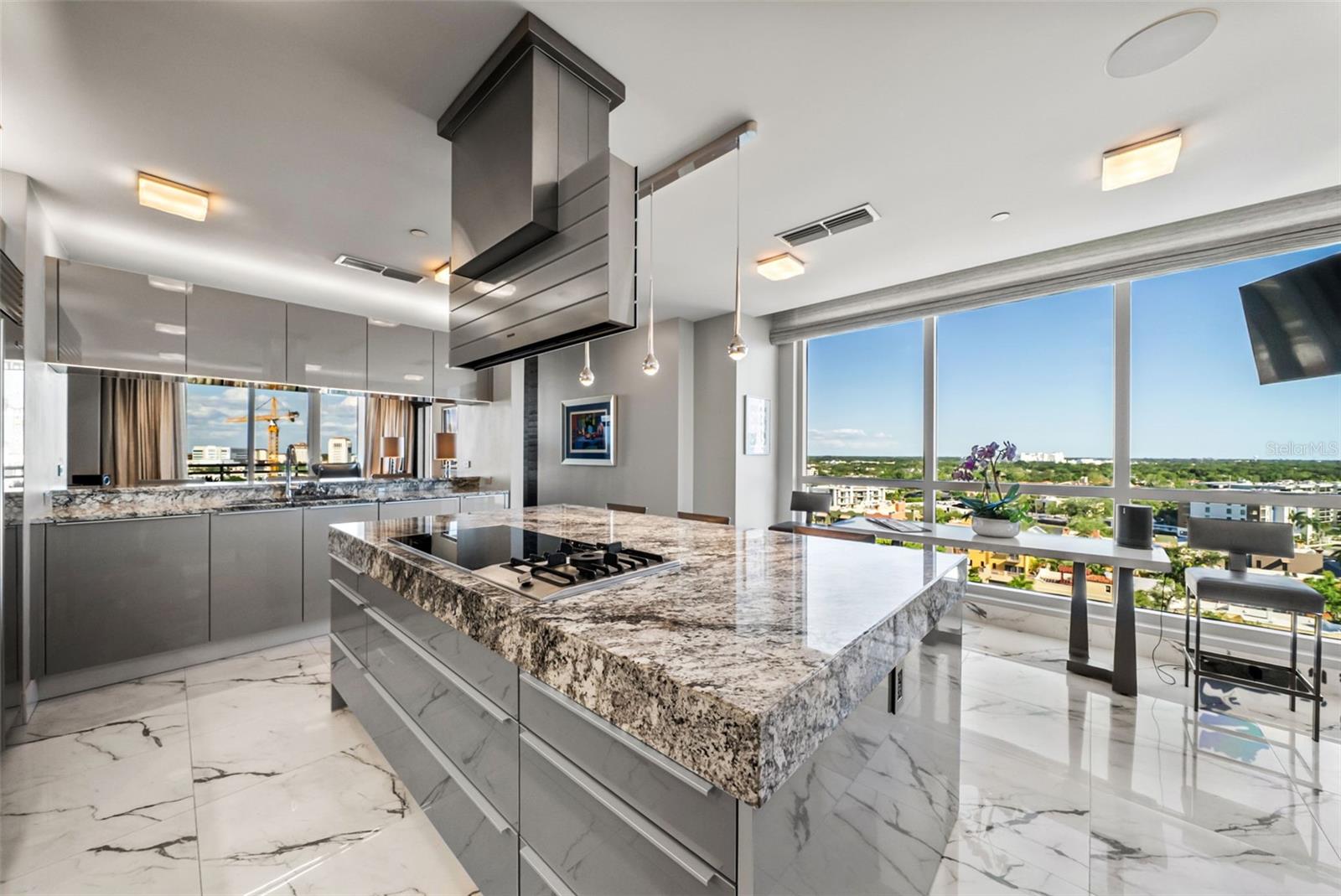 401 S PALM AVE #1102, SARASOTA, FL, 34236