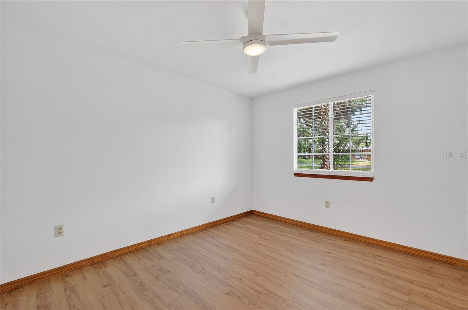 601 VINCENT DR, MOUNT DORA, FL, 32757