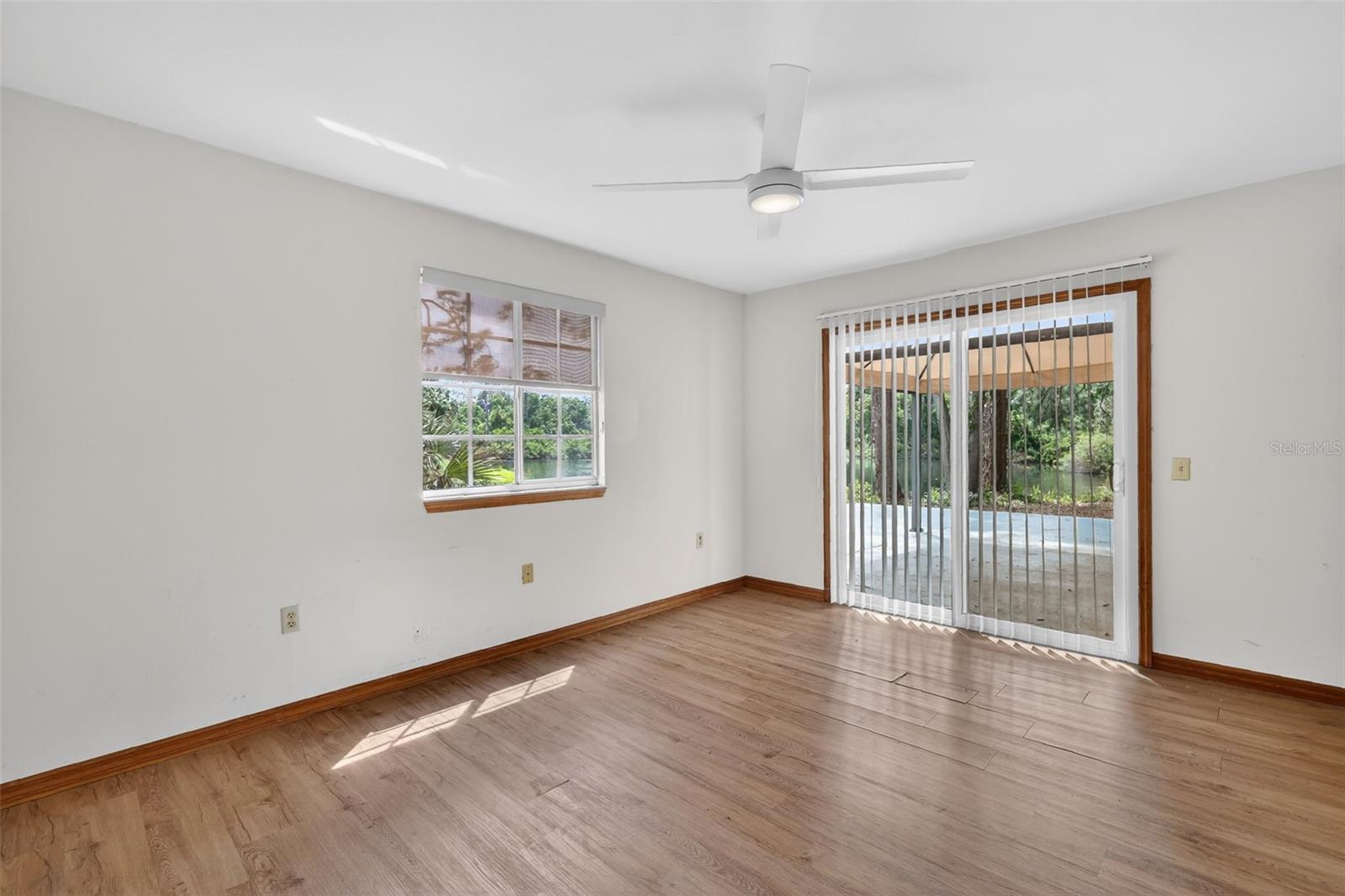 601 VINCENT DR, MOUNT DORA, FL, 32757