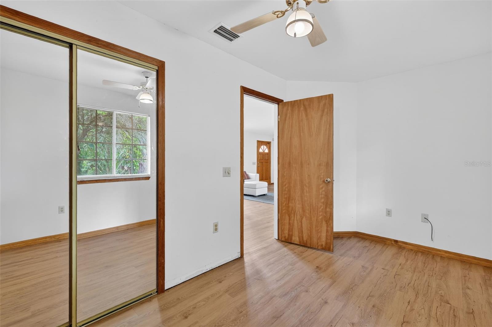 601 VINCENT DR, MOUNT DORA, FL, 32757