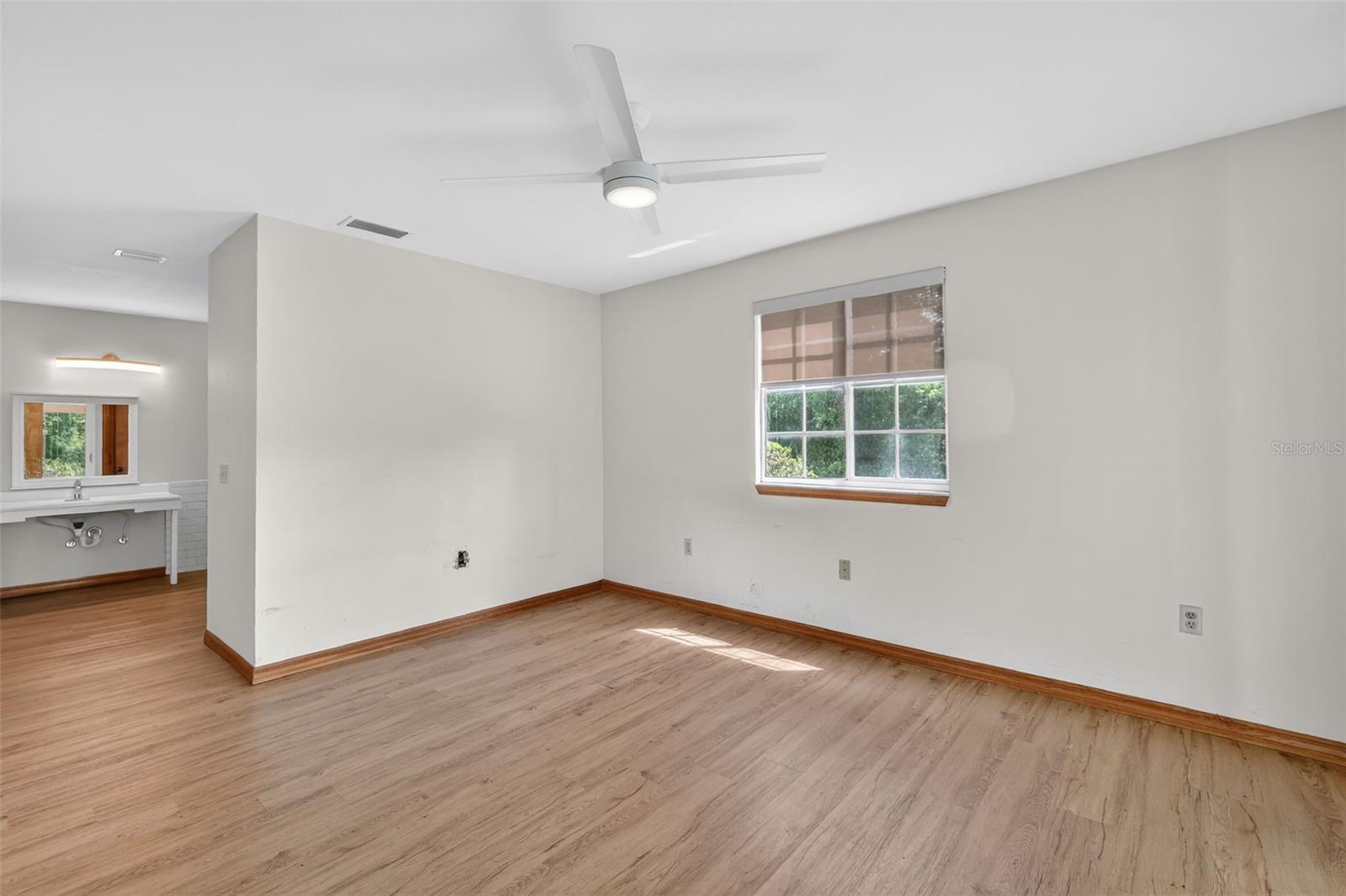 601 VINCENT DR, MOUNT DORA, FL, 32757