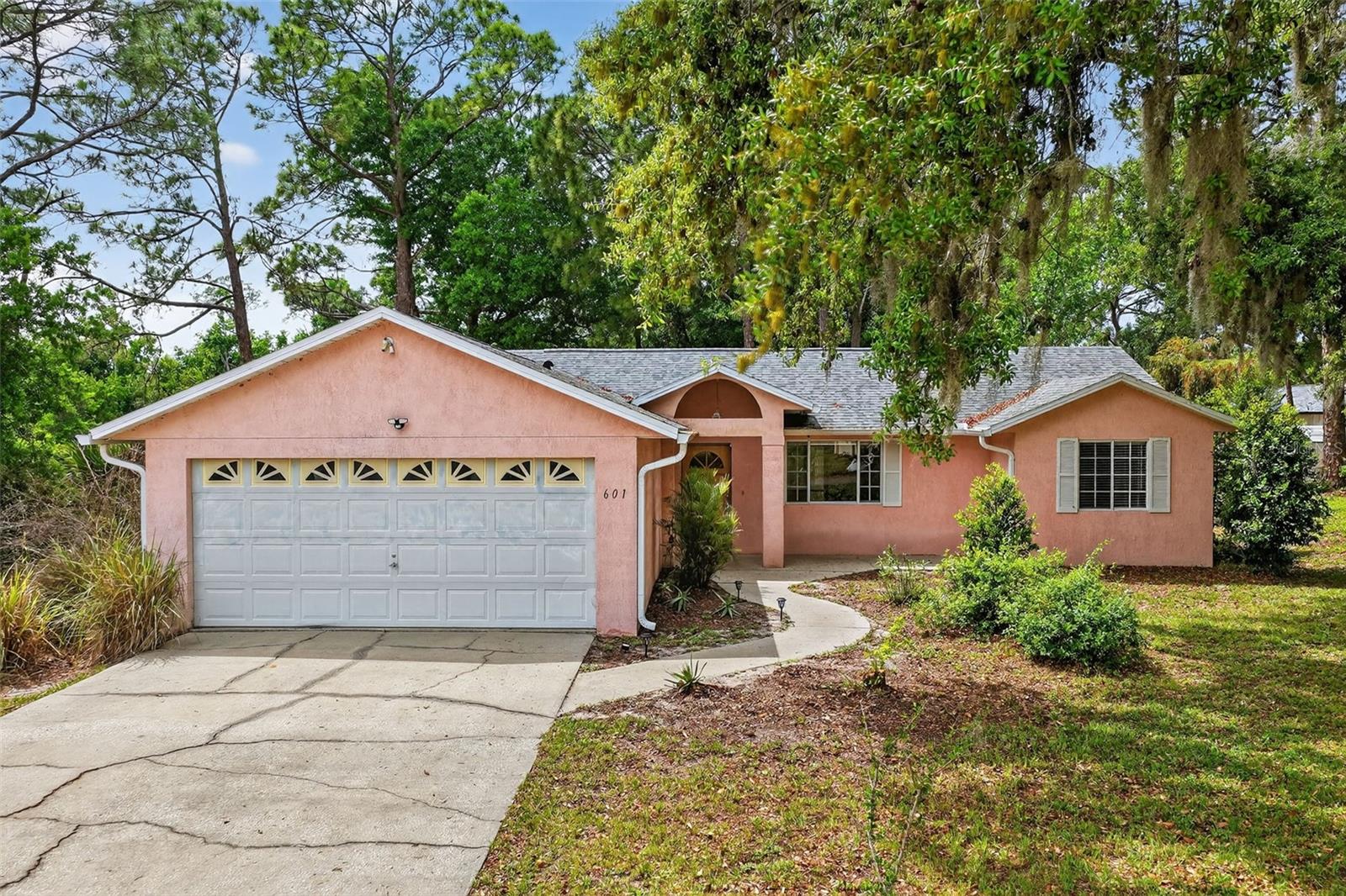 601 VINCENT DR, MOUNT DORA, FL, 32757
