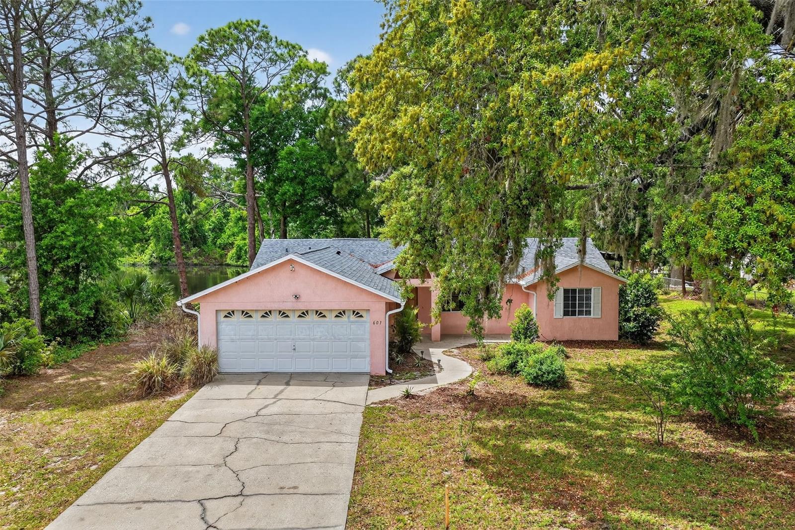 601 VINCENT DR, MOUNT DORA, FL, 32757