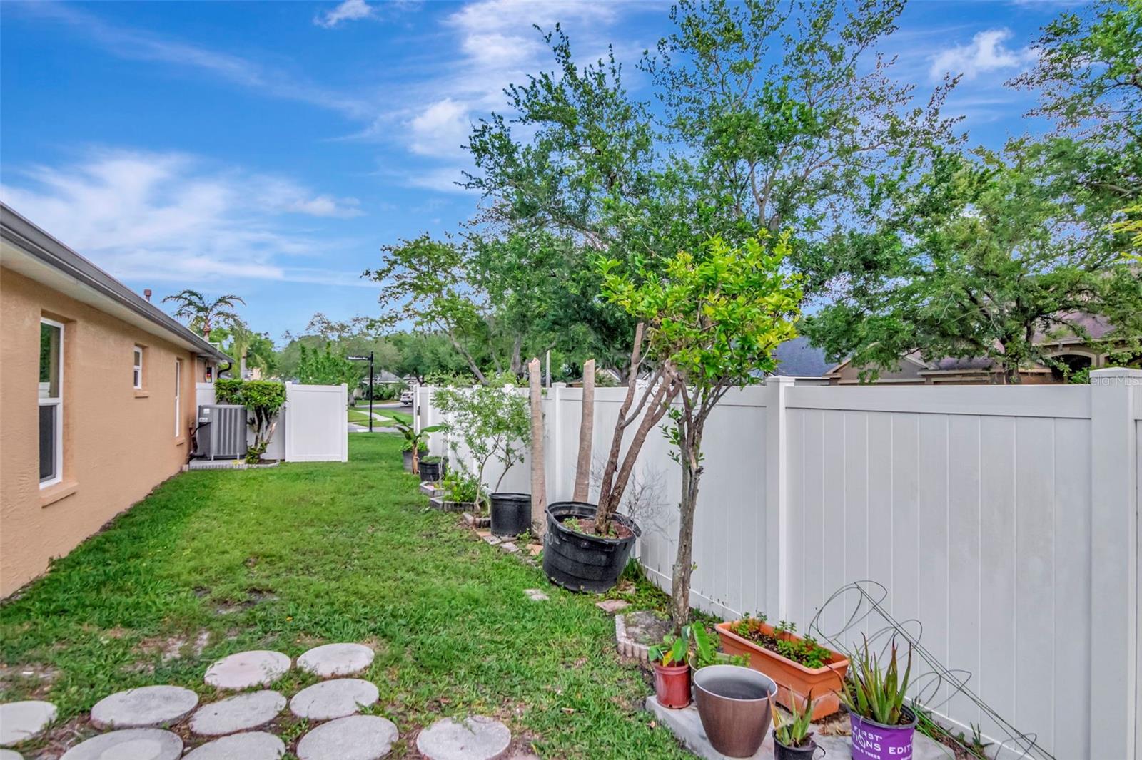 11602 WINDSORTON WAY, TAMPA, FL, 33626