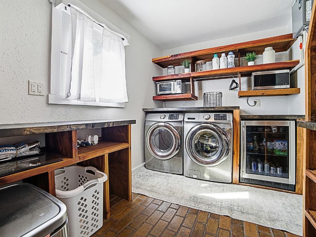 213 W VIRGINIA AVE, DELAND, FL, 32720