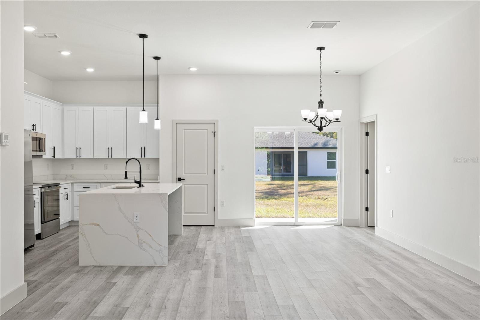 15467 HILLSBOROUGH BLVD, PORT CHARLOTTE, FL, 33954