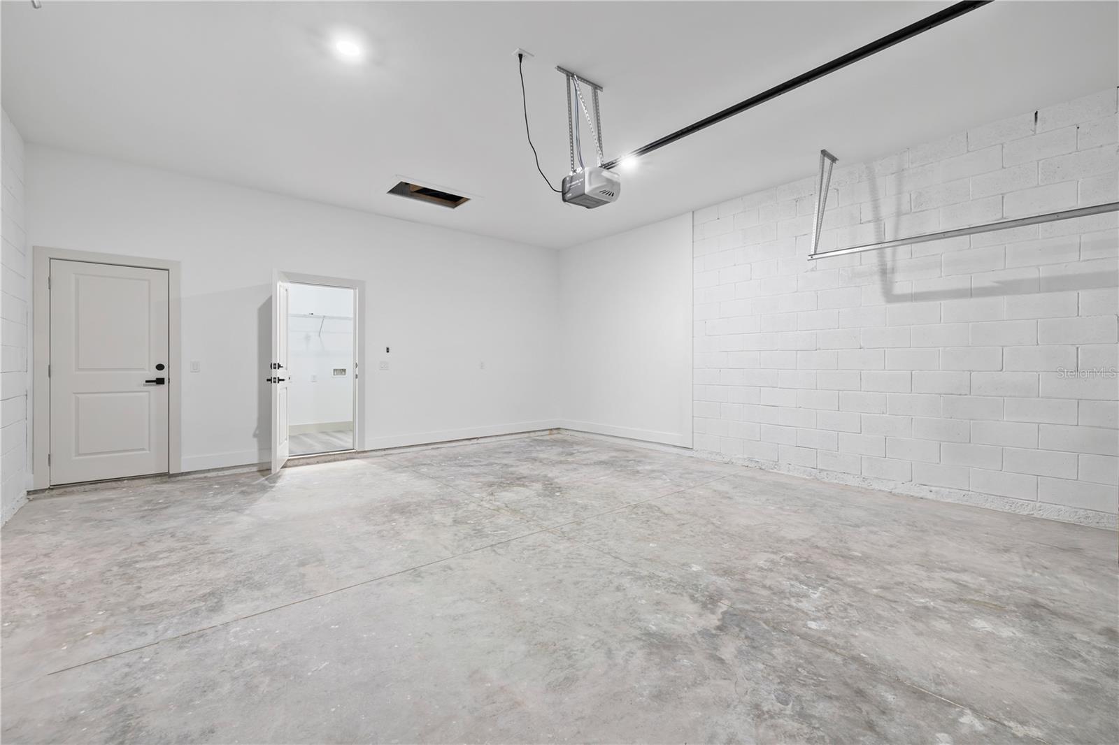 15467 HILLSBOROUGH BLVD, PORT CHARLOTTE, FL, 33954