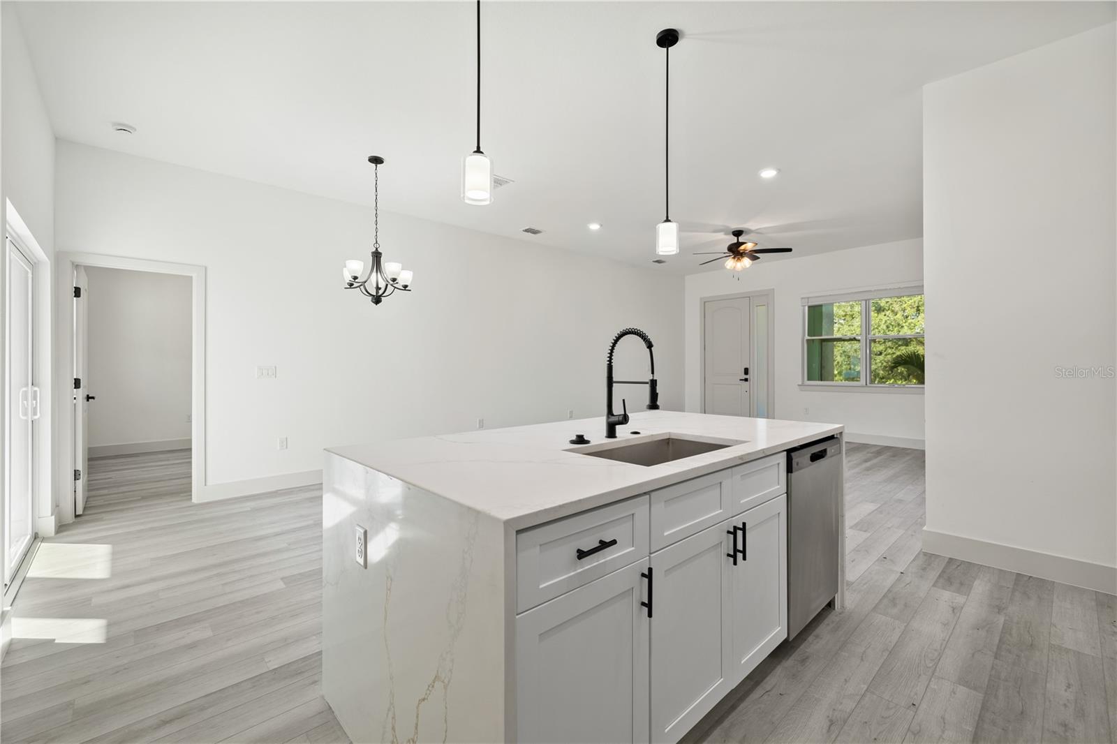 15467 HILLSBOROUGH BLVD, PORT CHARLOTTE, FL, 33954