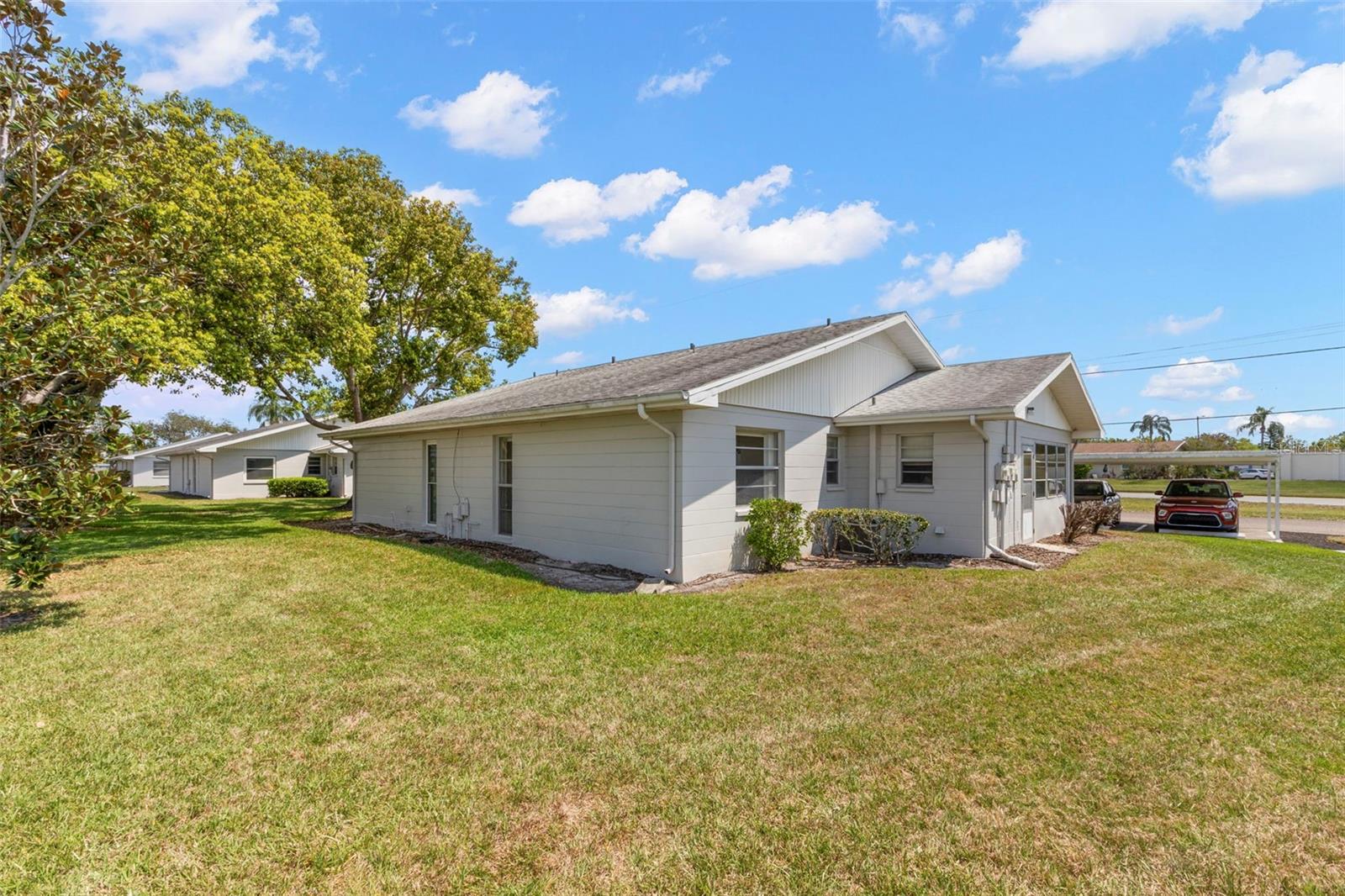 401 DE GRASSE PL #18, SUN CITY CENTER, FL, 33573