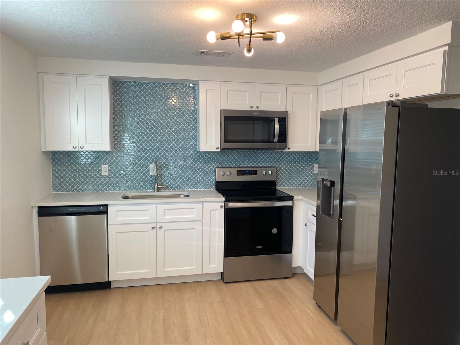 800 N WESTMORELAND DR, ORLANDO, FL, 32804