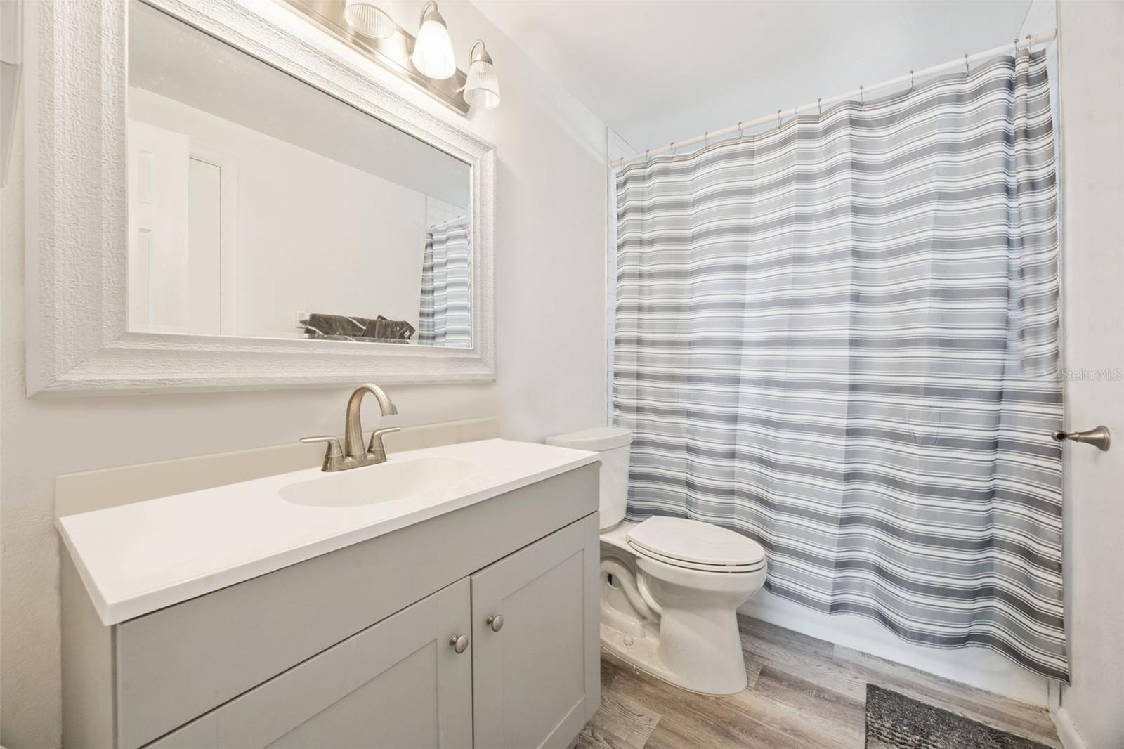800 N WESTMORELAND DR, ORLANDO, FL, 32804