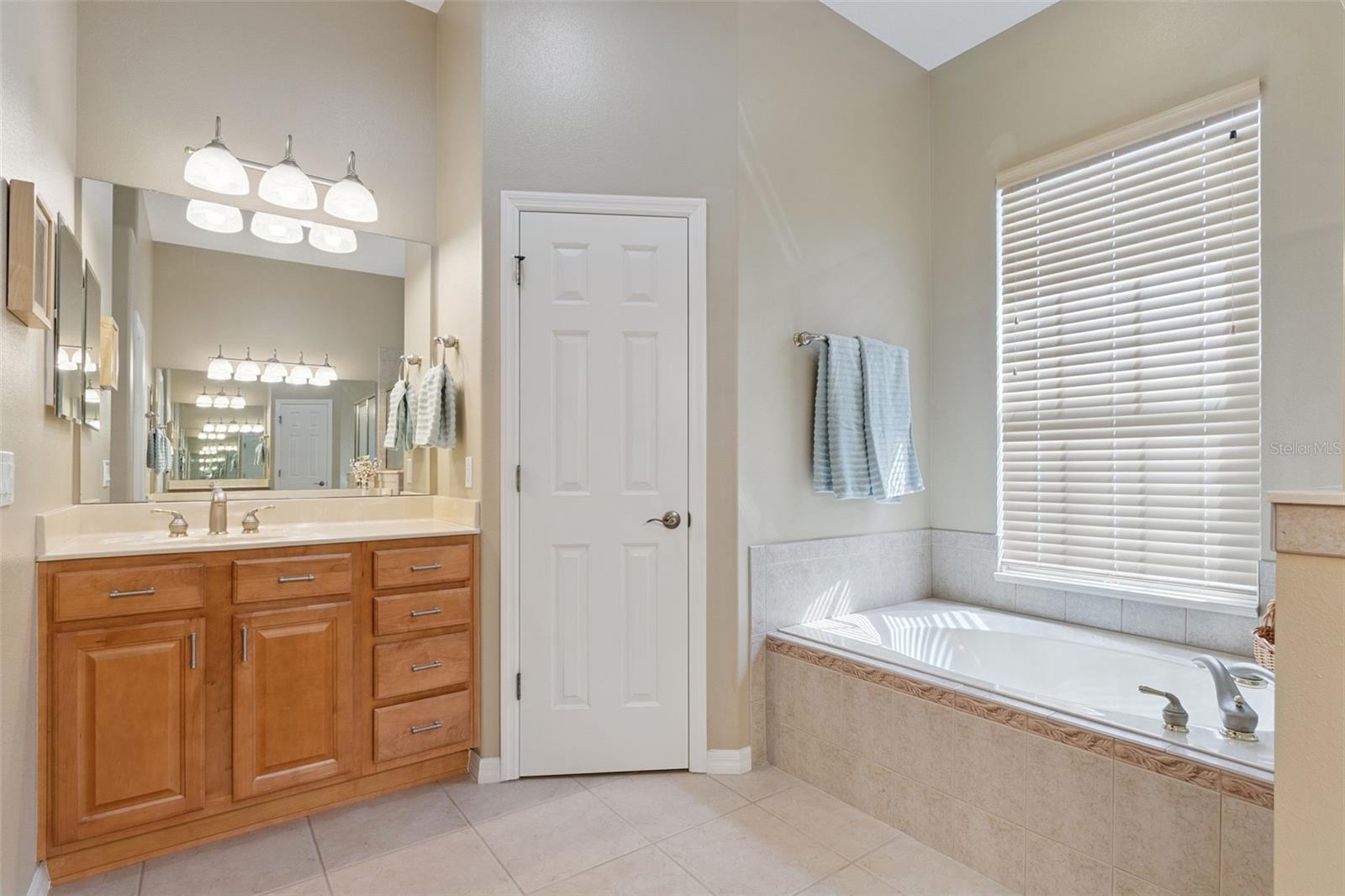 27335 ORCHID GLADE ST, LEESBURG, FL, 34748