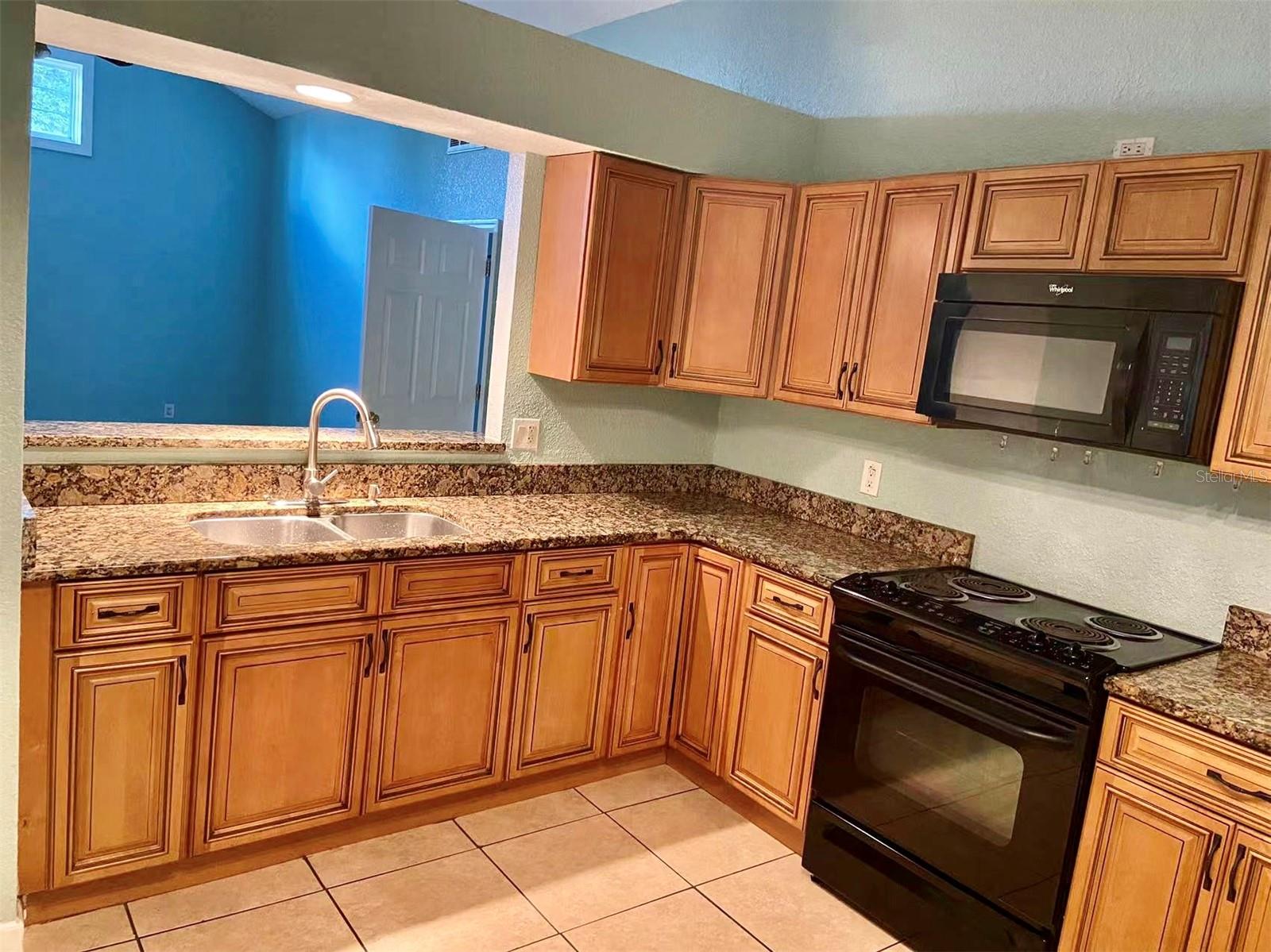 135 CORALWOOD CIR, KISSIMMEE, FL, 34743