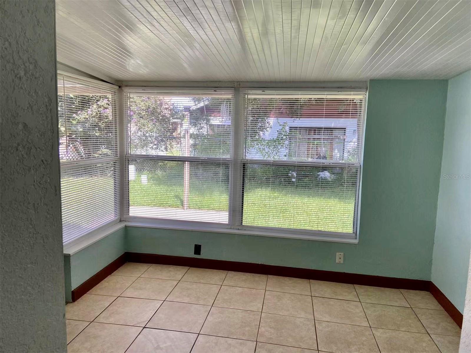 135 CORALWOOD CIR, KISSIMMEE, FL, 34743
