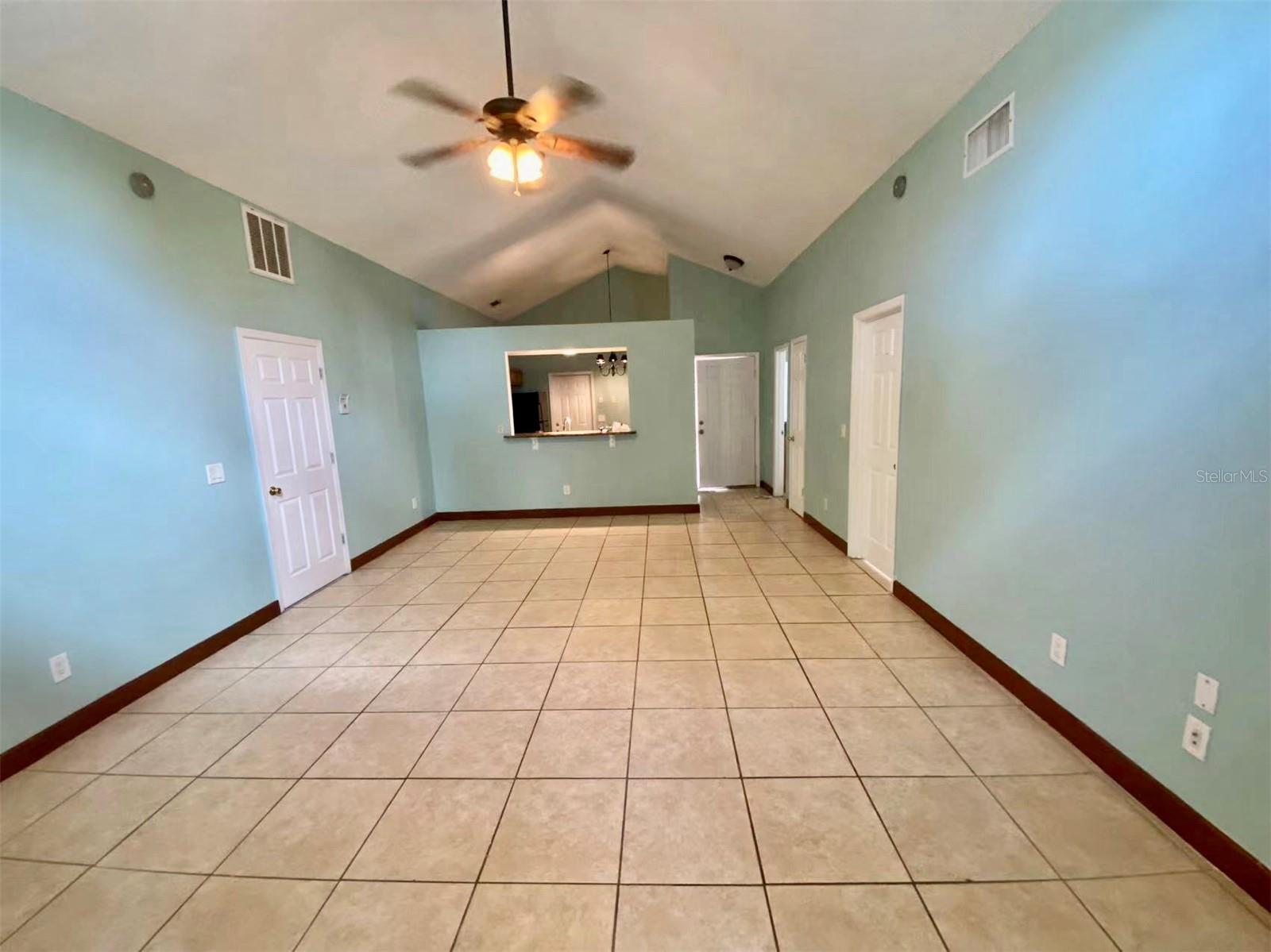 135 CORALWOOD CIR, KISSIMMEE, FL, 34743