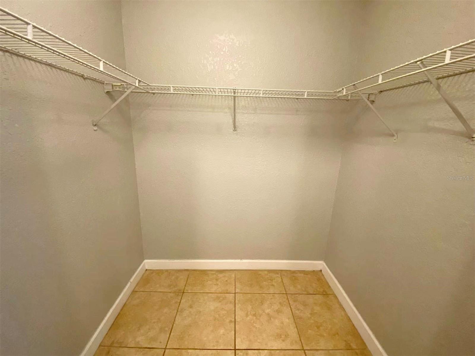 135 CORALWOOD CIR, KISSIMMEE, FL, 34743