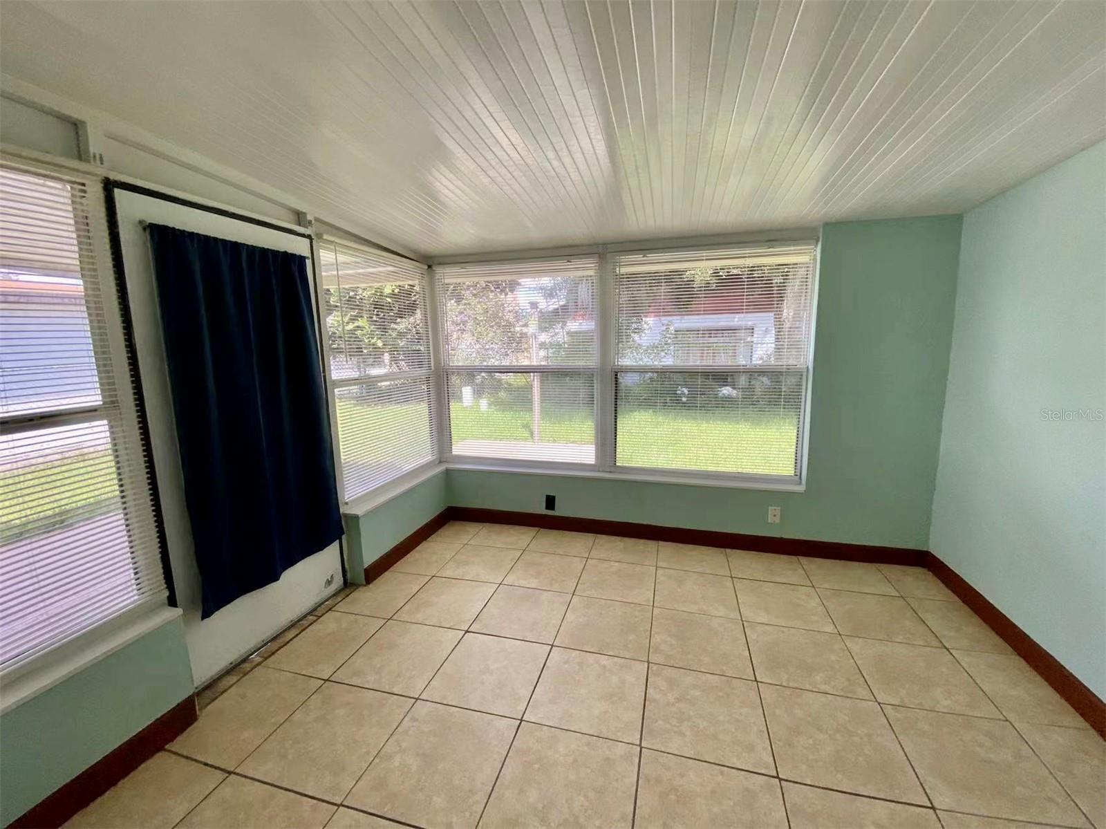135 CORALWOOD CIR, KISSIMMEE, FL, 34743