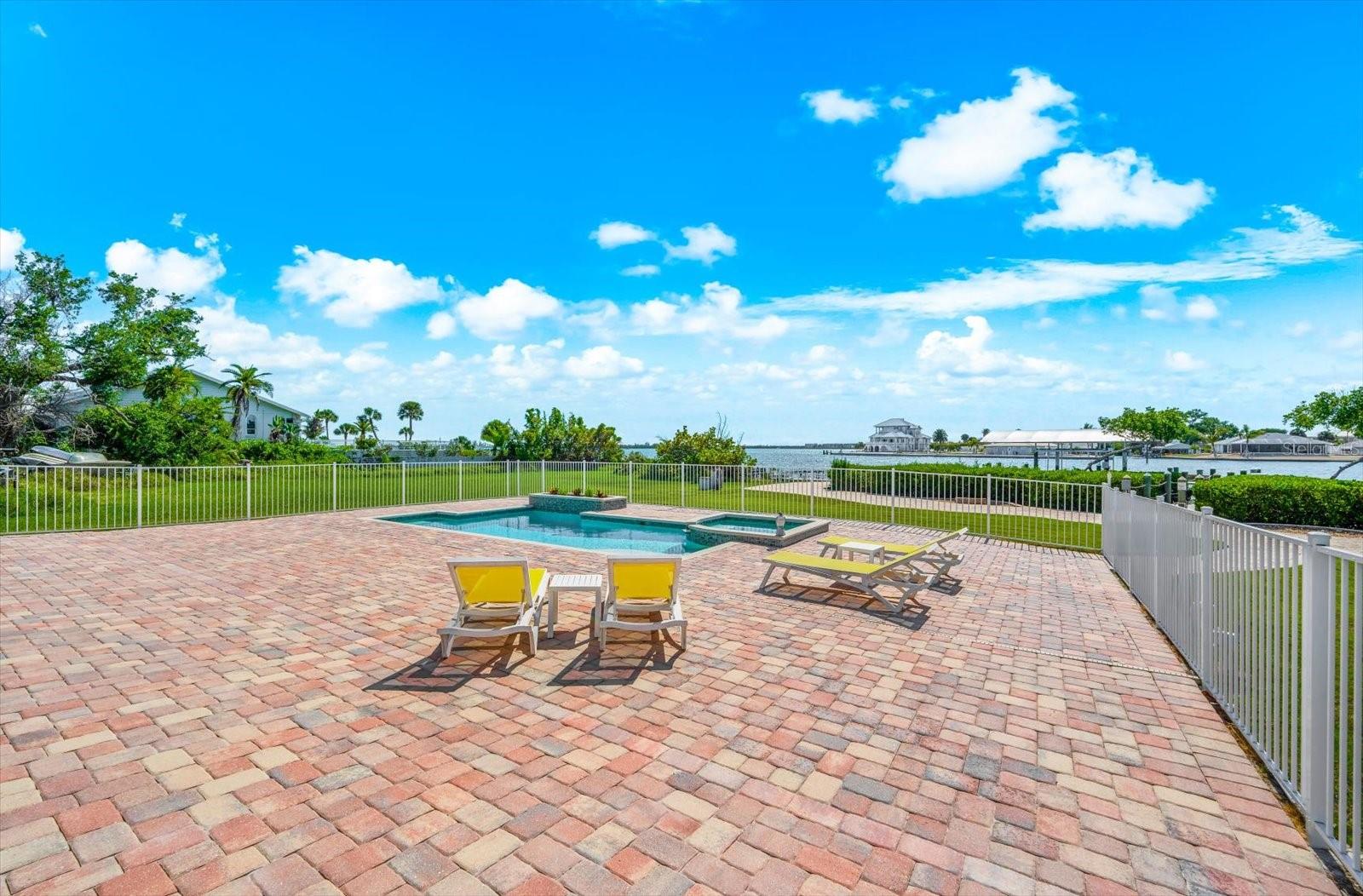 1600 NEW POINT COMFORT RD, ENGLEWOOD, FL, 34223