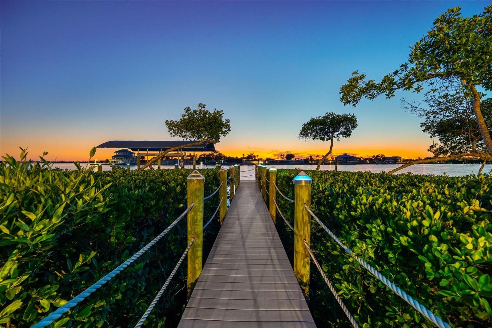 1600 NEW POINT COMFORT RD, ENGLEWOOD, FL, 34223