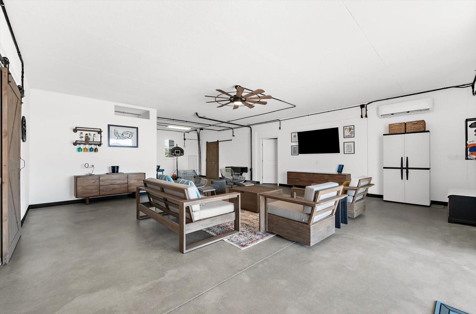 1600 NEW POINT COMFORT RD, ENGLEWOOD, FL, 34223