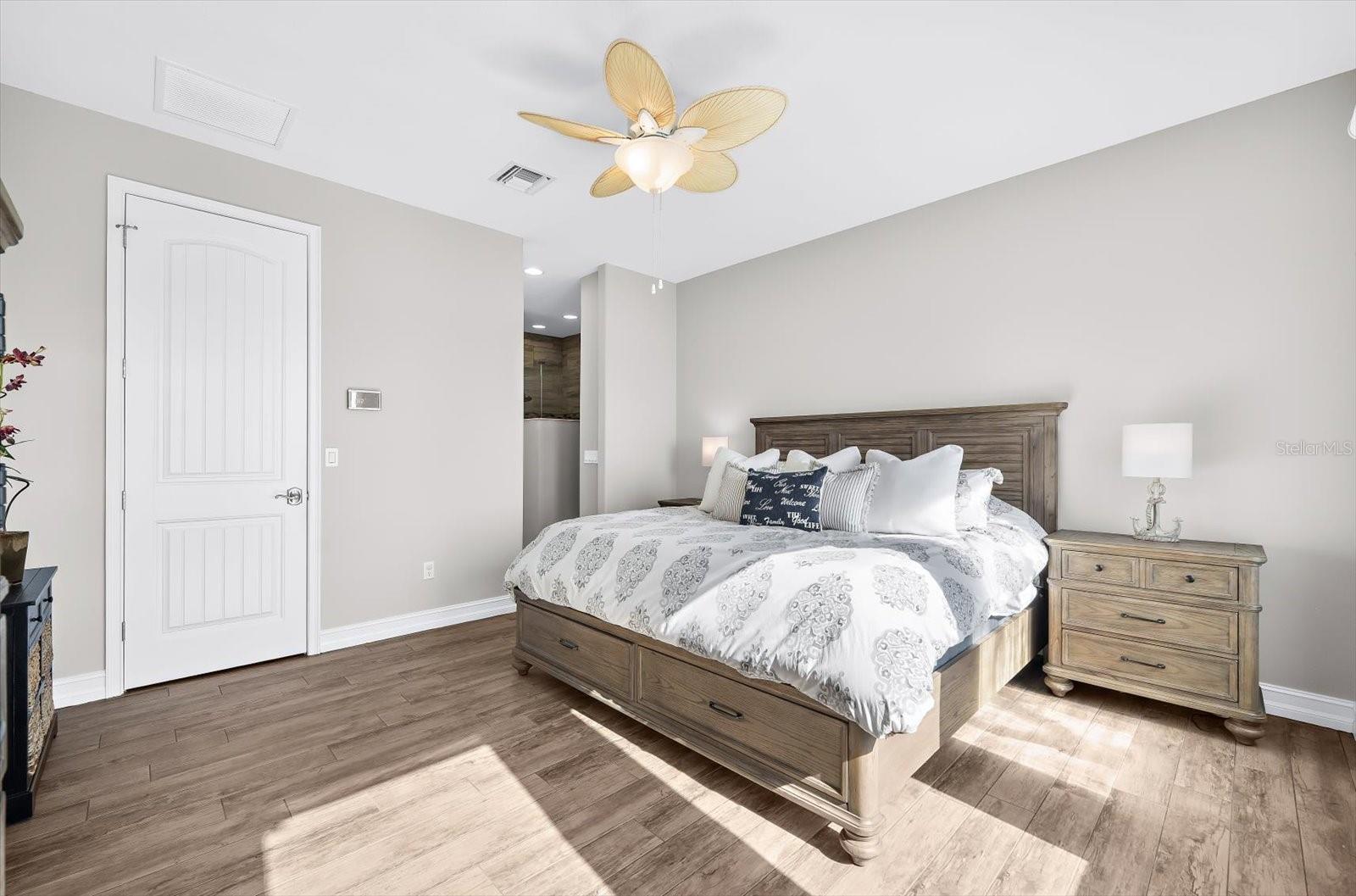 1600 NEW POINT COMFORT RD, ENGLEWOOD, FL, 34223