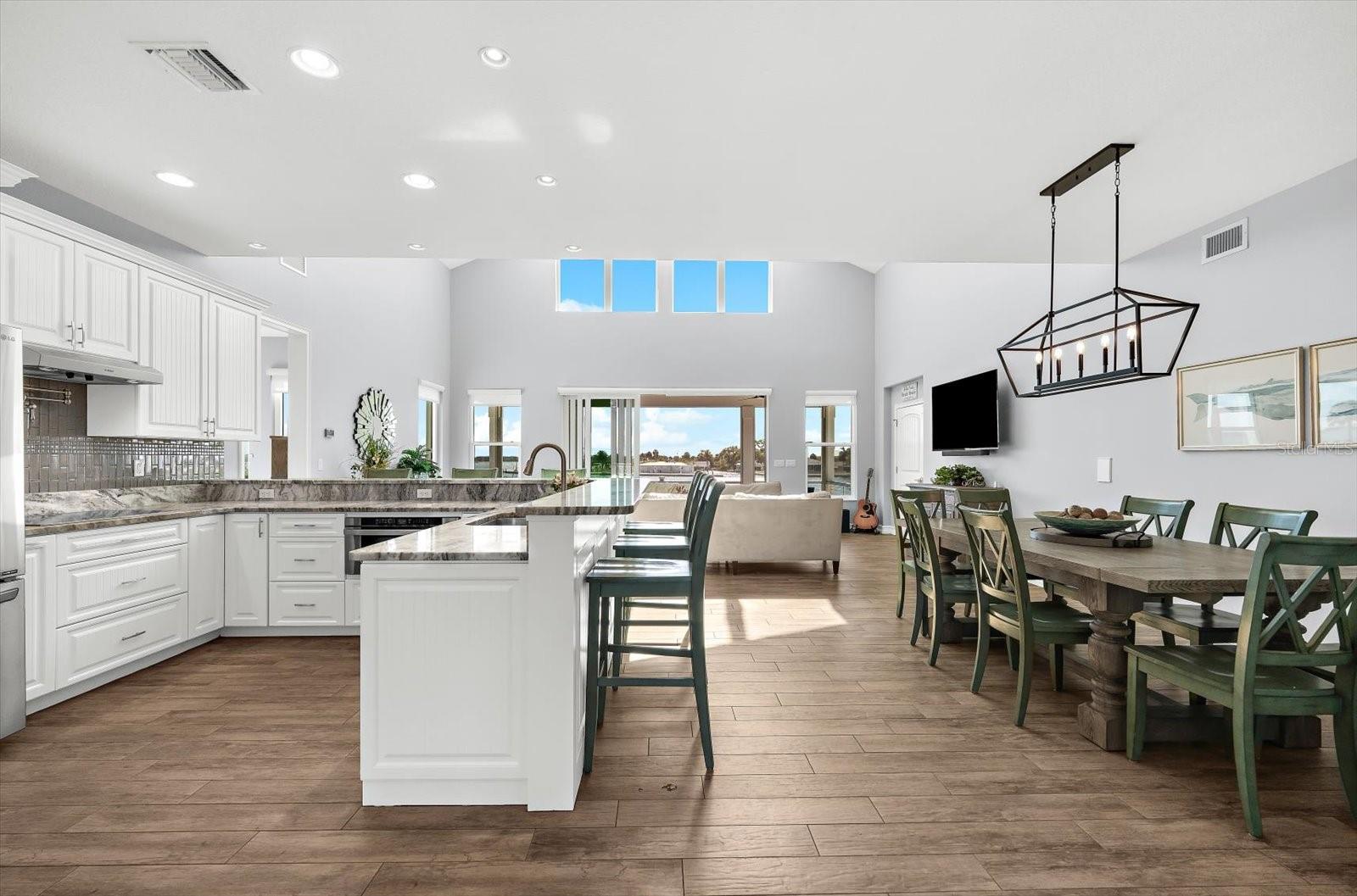 1600 NEW POINT COMFORT RD, ENGLEWOOD, FL, 34223